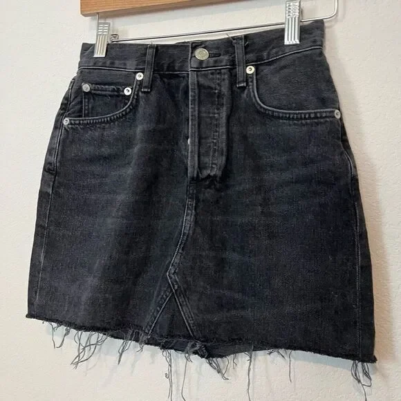 Agolde Black Wash Pose Denim Quinn High Rise Cut-Off Jean Skirt Women's Size 23 - Picture 3 of 7